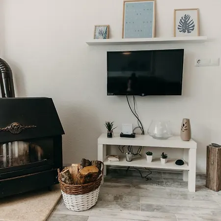 Ena Apartment *